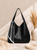 Sac cabas noir avec foulard