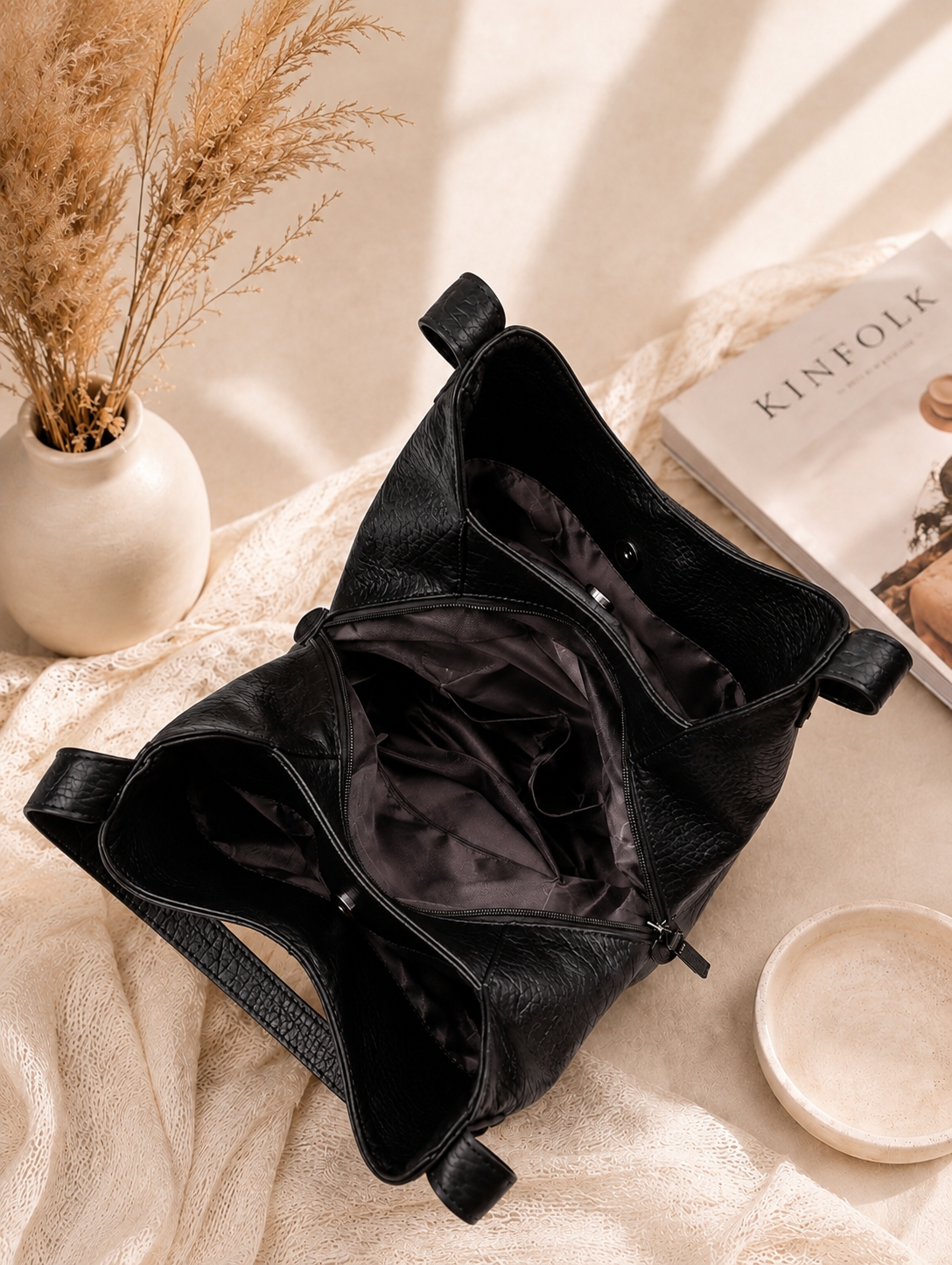 Sac cabas noir avec foulard